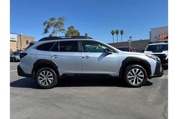 $27495 : Subaru Outback 2025 AWD Prem image 5