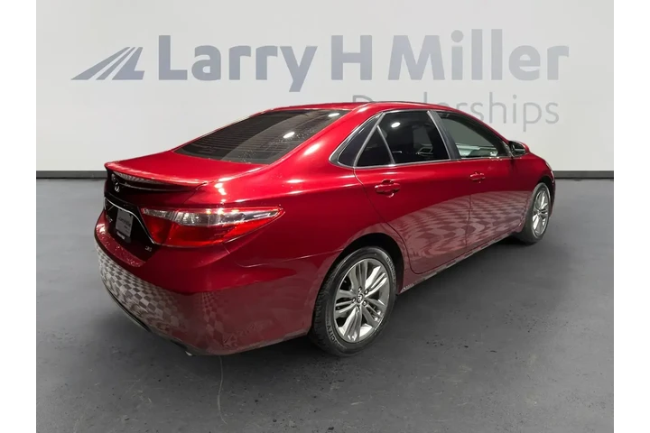 Toyota Camry 2016 SE 4dr Sed image 5