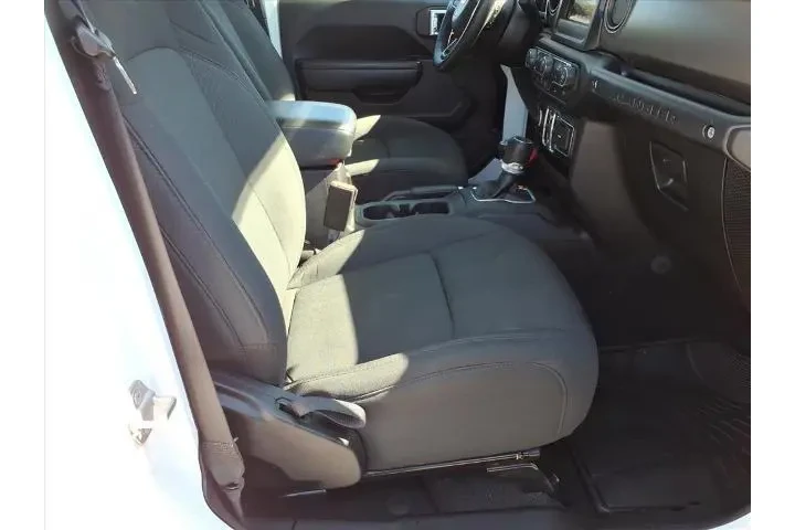 $26295 : Jeep Wrangler Unlimited 2021 image 10