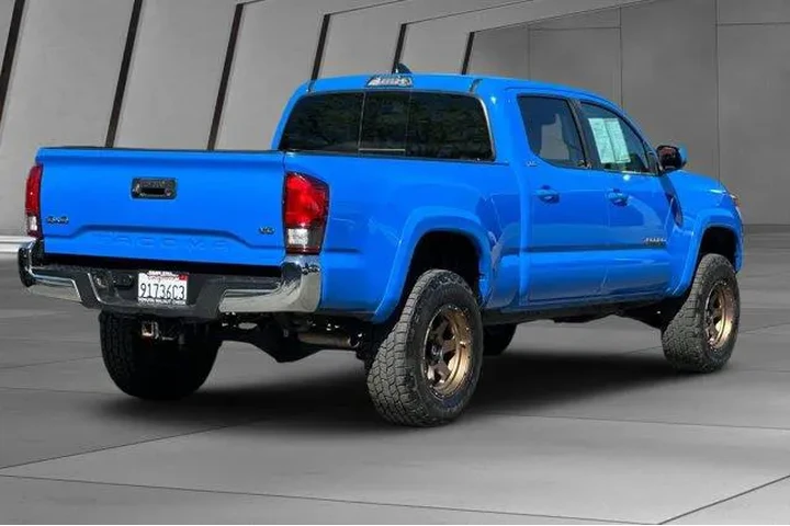 $35000 : Toyota Tacoma 2021 4x4 TRD O image 4