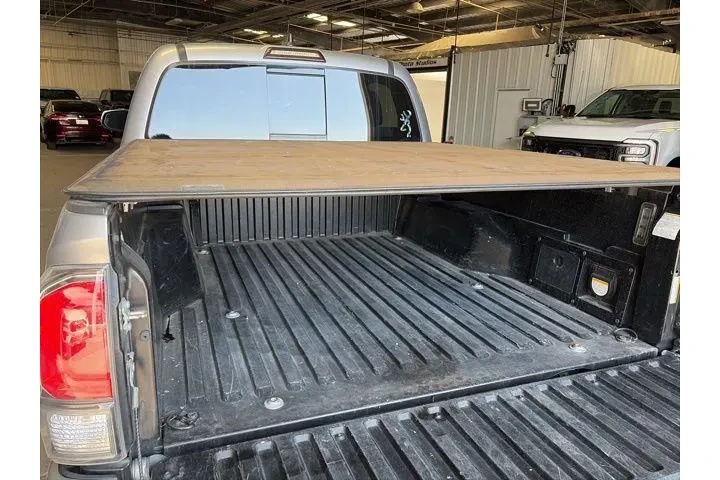 $34000 : Toyota Tacoma 2020 4x2 TRD O image 6