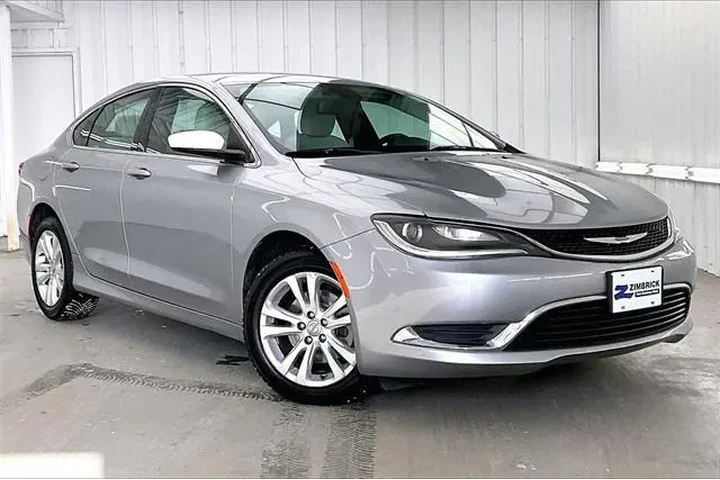 $10990 : Chrysler 200 2015 Limited 4d image 1