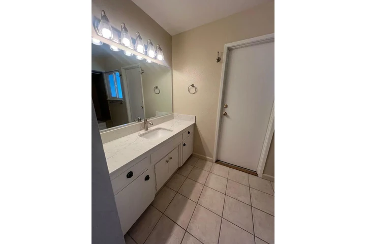 $1000 : Bonita casa de 3 dormitorios image 7