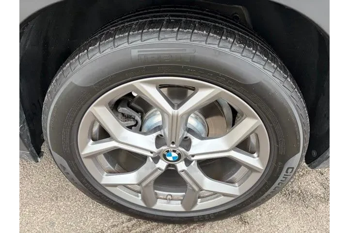 $38236 : BMW X3 2024 AWD xDrive30i 4d image 4