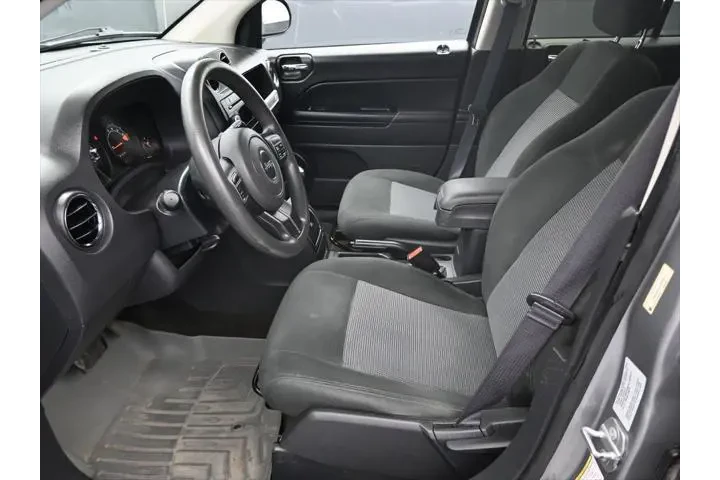 $10488 : Jeep Compass 2016 4x4 Sport image 9