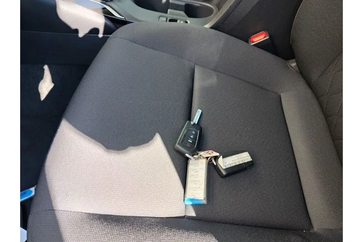 $24980 : Toyota Corolla 2025 LE 4dr S image 1