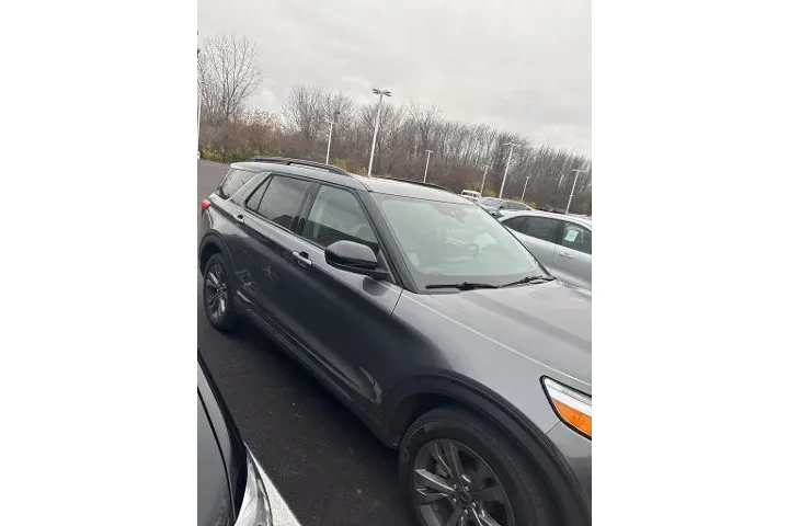 $28566 : Ford Explorer 2022 AWD XLT 4 image 7