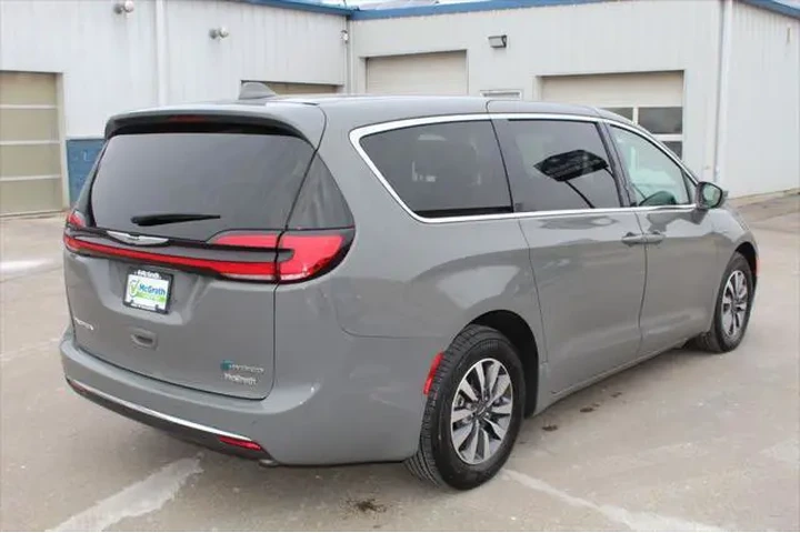 $24995 : Chrysler Pacifica Hybrid 202 image 4