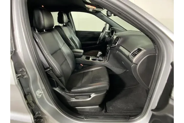 $16200 : Jeep Grand Cherokee 2019 4x2 image 5