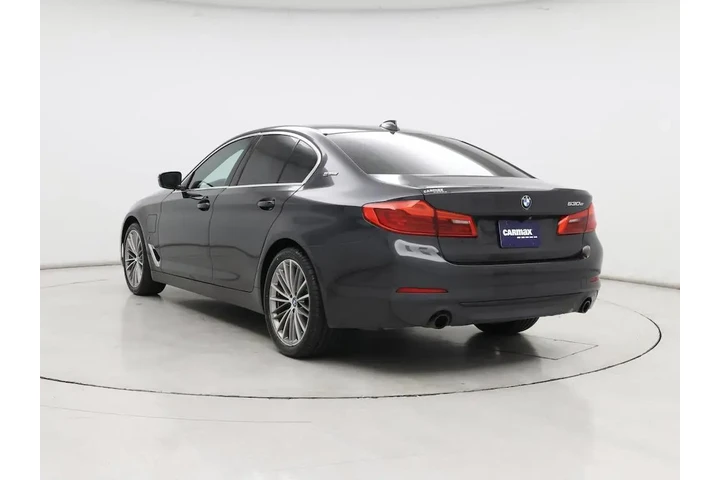 $18998 : BMW 5 Series 2019 530e iPerf image 2