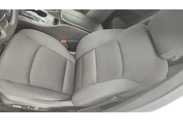 $17983 : Chevrolet Malibu 2023 LT 4dr image 10