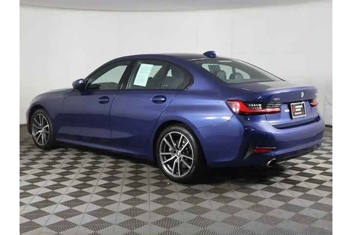 $24393 : BMW 3 Series 2022 AWD 330i x image 8