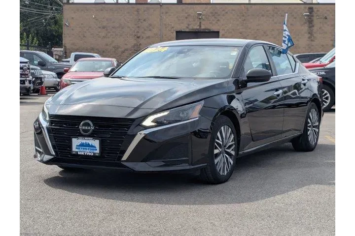 $19800 : Nissan Altima 2024 2.5 SV 4d image 8