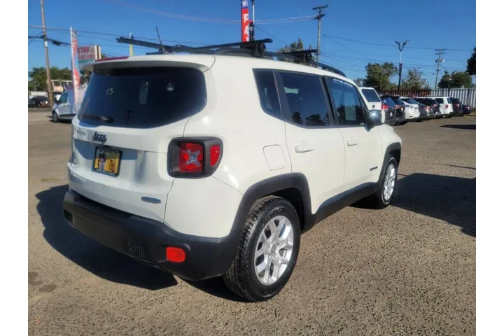 $10999 : 2016 Renegade Latitude image 5