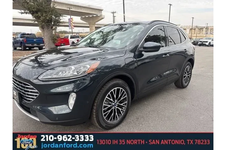 $20031 : Ford Escape Plug-In Hybrid 2 image 3