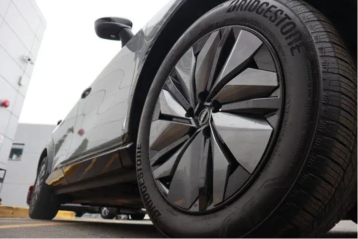 $23352 : Nissan Ariya 2024 AWD Engage image 8