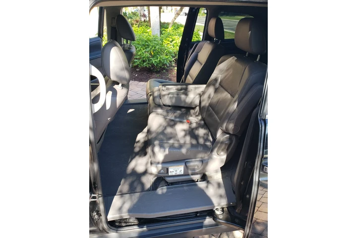 $8500 : 2017 Odyssey EX-L image 6