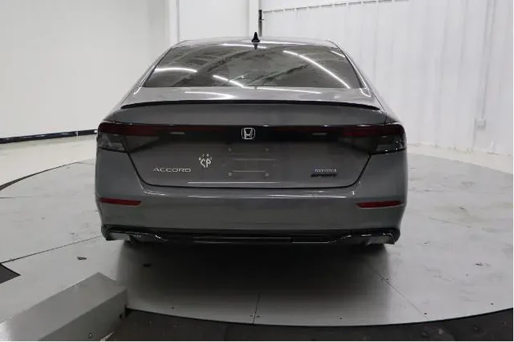 $29933 : Honda Accord Hybrid 2023 Spo image 6