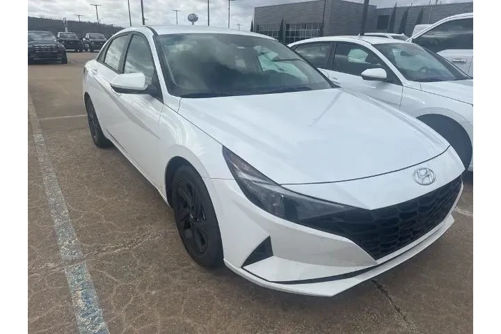 $18395 : Hyundai ELANTRA 2023 SEL 4dr image 1