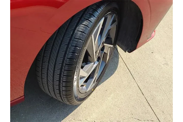 $19157 : Hyundai ELANTRA 2025 SEL Con image 8