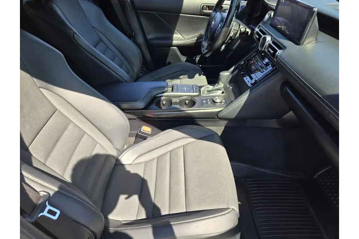 $34692 : Lexus IS 350 2021 F SPORT 4d image 10