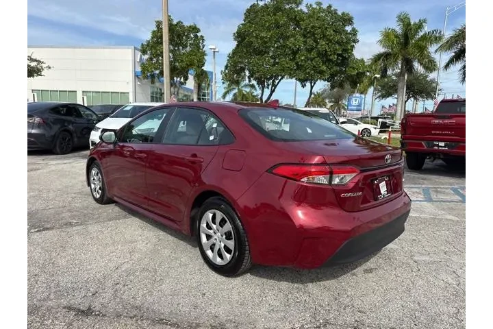 $18988 : Toyota Corolla 2025 LE 4dr S image 5
