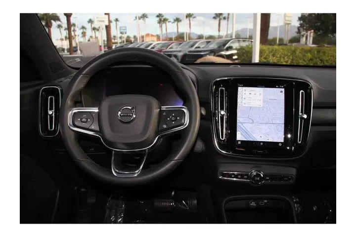 $25451 : Volvo C40 Recharge 2023 eAWD image 4