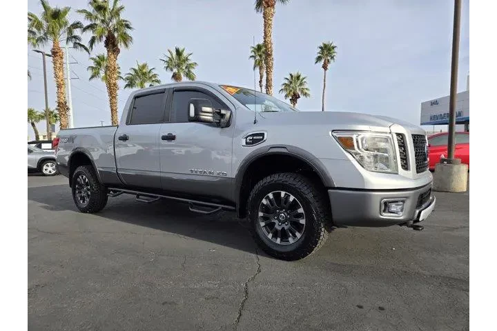 $26991 : Nissan Titan XD 2018 4x4 PRO image 1