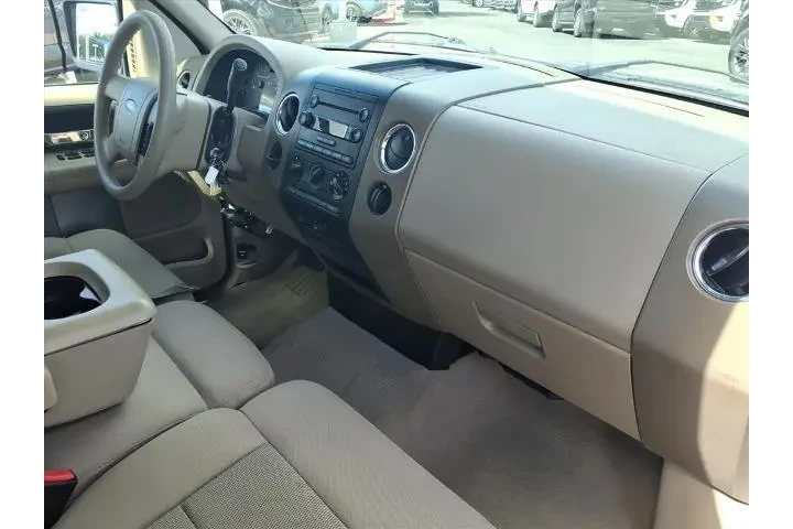 $12952 : Ford F-150 2005 4dr SuperCre image 10