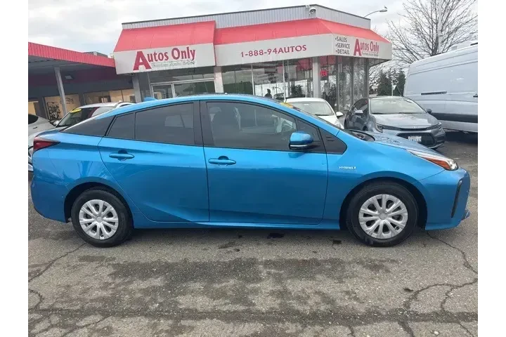 $19999 : Toyota Prius 2022 Nightshade image 4