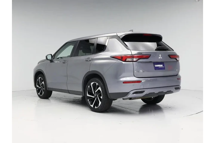$22998 : Mitsubishi Outlander 2024 SE image 2
