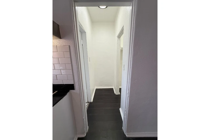 $1395 : 1443 S  BONNIE BREA image 4