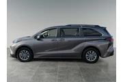 $36882 : Toyota Sienna 2022 LE 8-Pass thumbnail