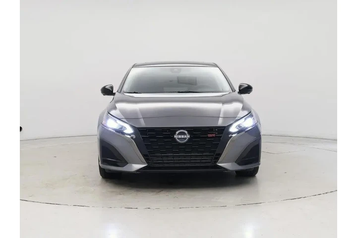$27998 : Nissan Altima 2024 2.0 SR 4d image 5