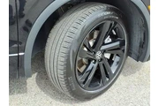 $28400 : Volkswagen Tiguan 2024 AWD S thumbnail