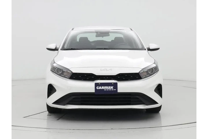 $15998 : Kia Forte 2023 LXS 4dr Sedan image 5