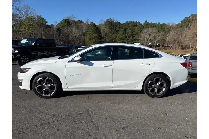 $23777 : Chevrolet Malibu 2024 LT 4dr image 7