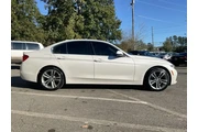 $16985 : BMW 3 Series 2018 330i 4dr S thumbnail