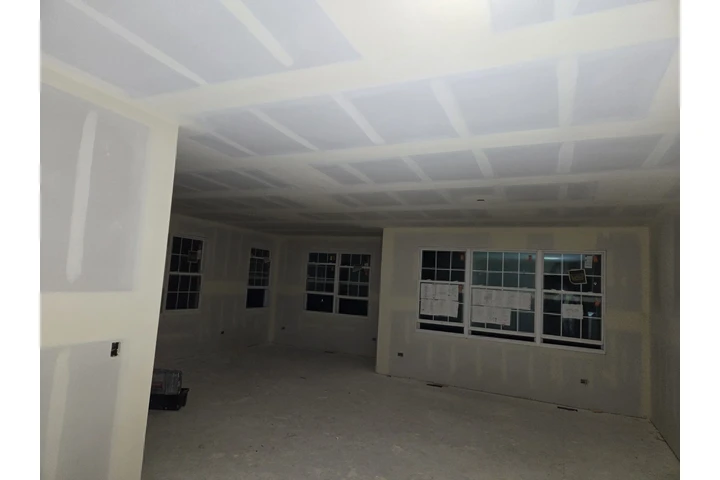 Drywall finisher image 2