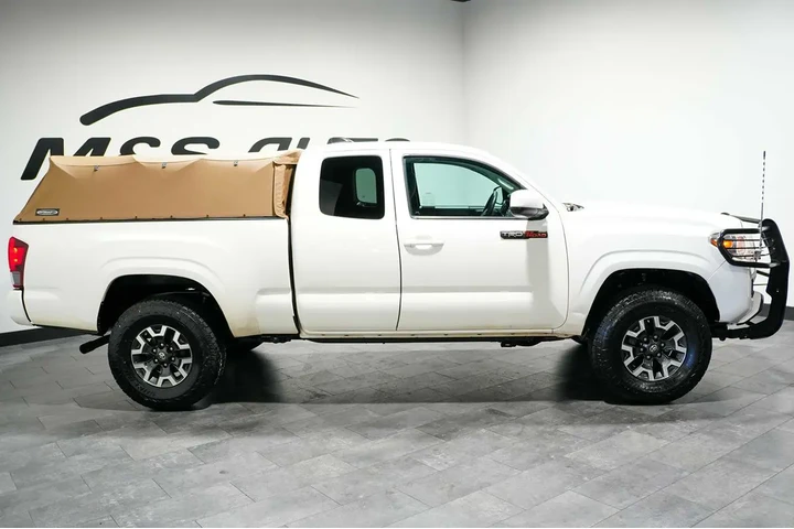 $24788 : 2020 Tacoma 4WD SR image 6