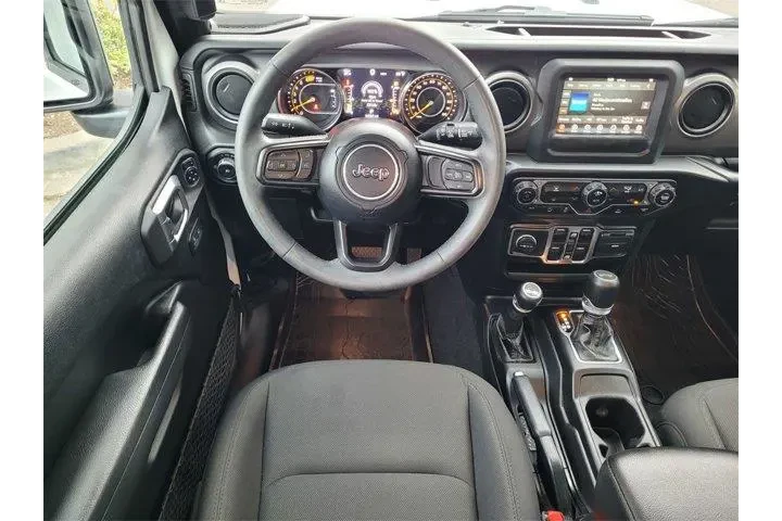 $33888 : Jeep Wrangler 2023 4x4 Sport image 4