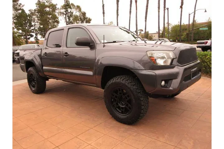$22355 : Toyota Tacoma 2015 4x2 PreRu image 6