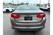 $8980 : 2015 Optima 4dr Sdn LX thumbnail