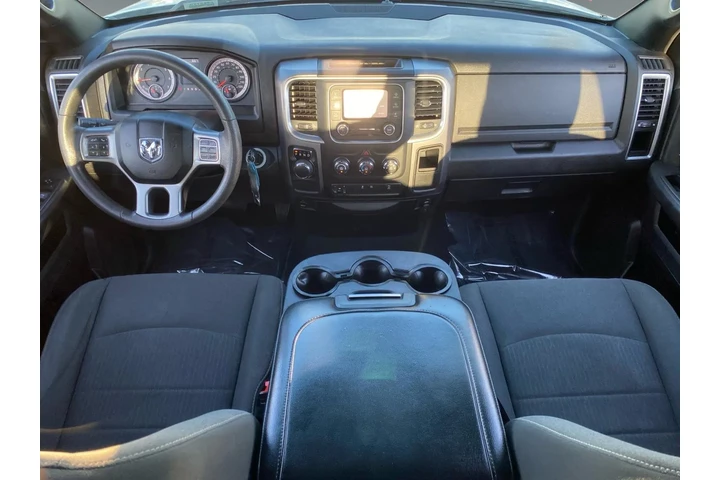 $30561 : Ram 1500 Classic 2021 image 10