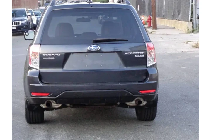$6950 : 2012 Forester 2.5X Premium image 10