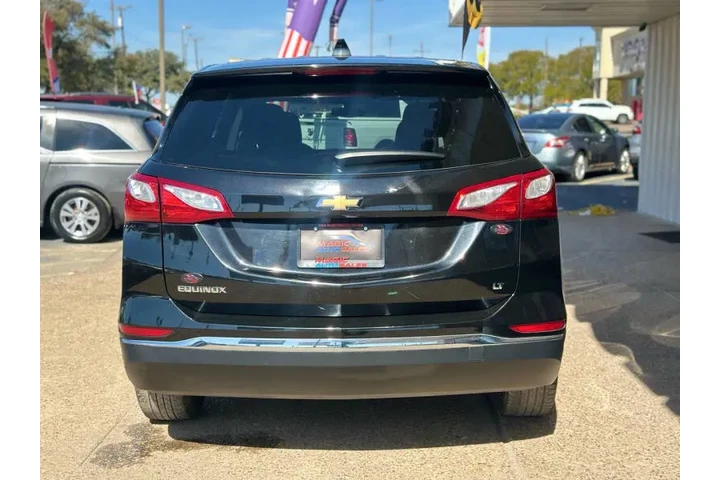 2018 Equinox LT image 9
