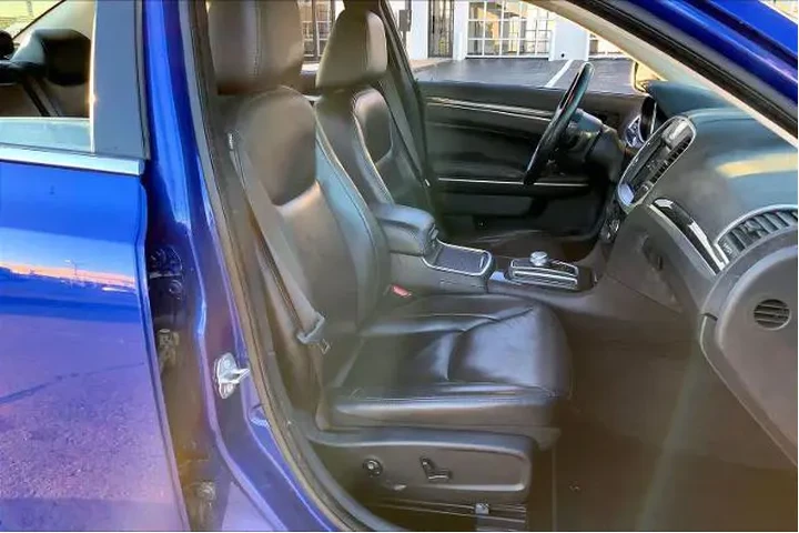 $12225 : Chrysler 300 2019 Touring 4d image 8