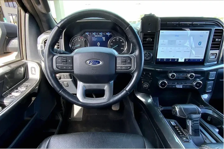 $39332 : Ford F-150 2022 4x4 XLT 4dr image 6