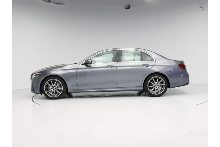 $37998 : Mercedes-Benz E-Class 2022 E image 3