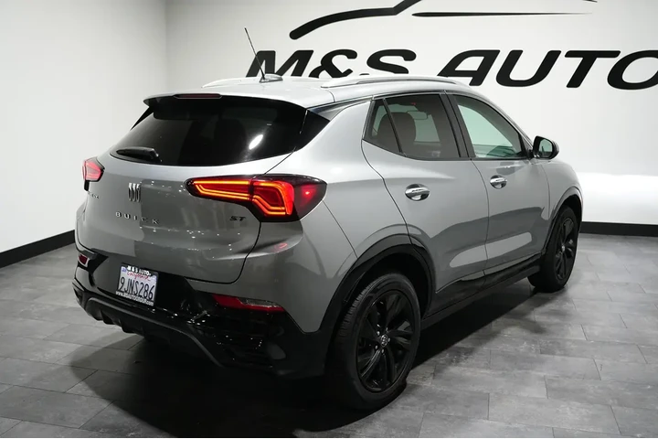 $18675 : 2024 Encore GX Sport Touring image 9